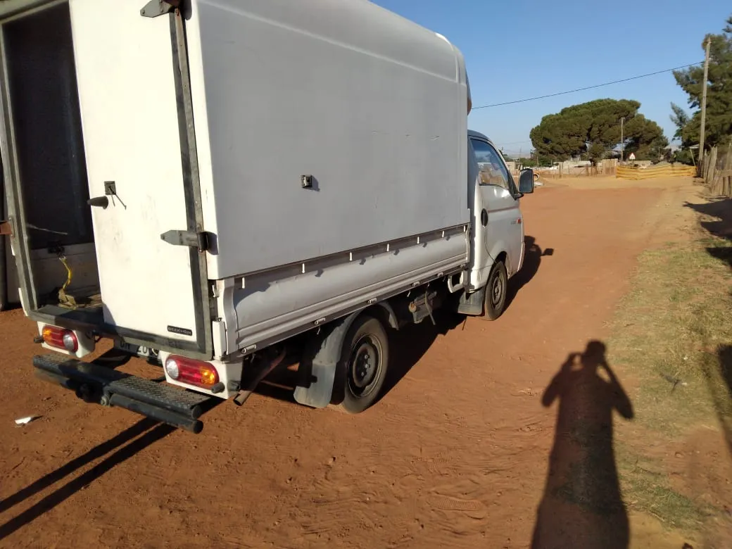 TRANSMOVERS (PTY) LTD photo 3