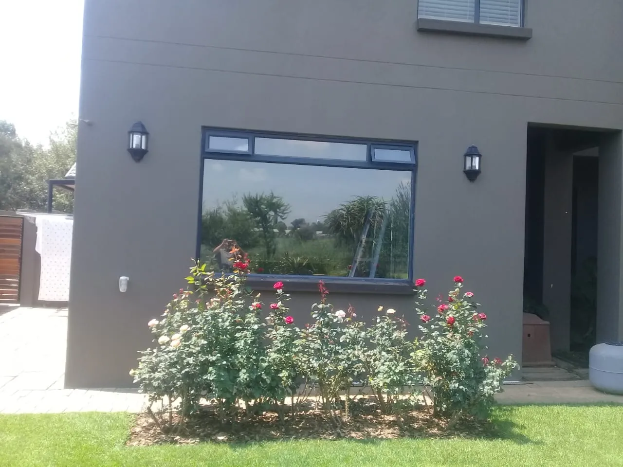 Universal Window Tinting photo 3