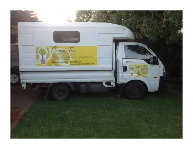 Lemon Tree Cleaning Service logo