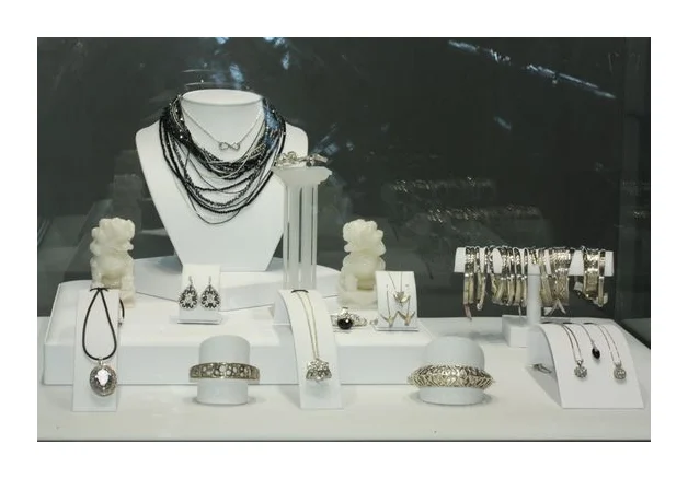 Pneuma Jewellers logo